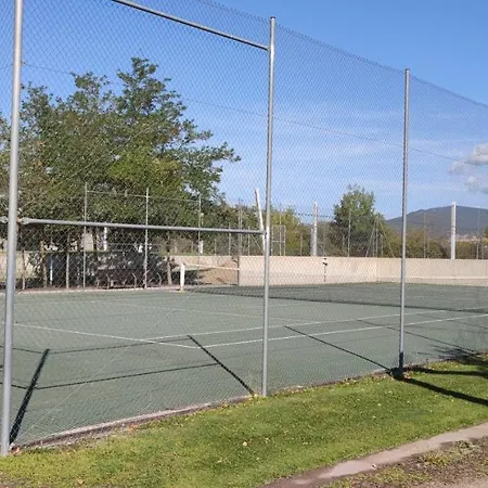 Apartment Margas Pirineos, Golf Y Piscina Sabinanigo