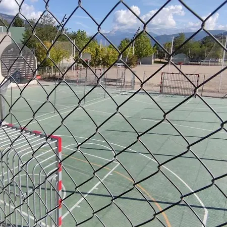 Margas Pirineos, Golf Y Piscina *
